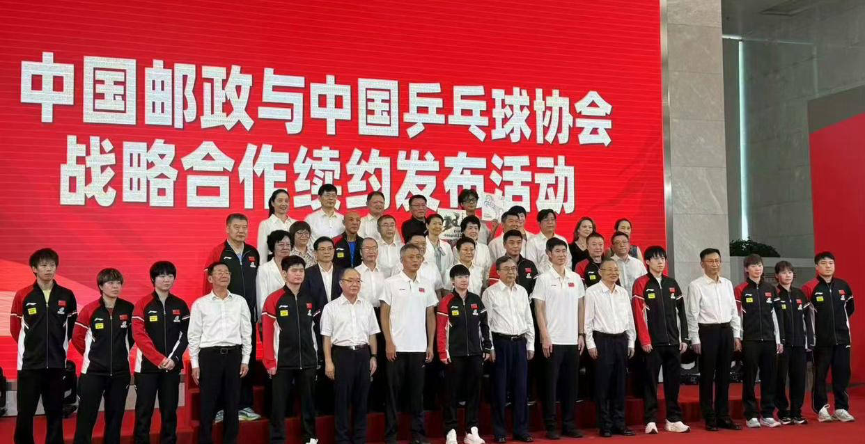 Scout回归赛场，战术调整首场状态亮眼，雄鹿观众沸腾！